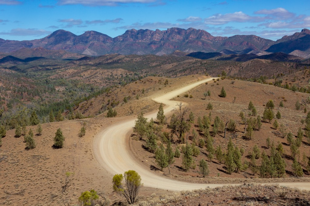 Flinders Ranges Razorback Lookout Road Map Razorback Lookout - spectacular views of the Heysen Range | Hiking the ...